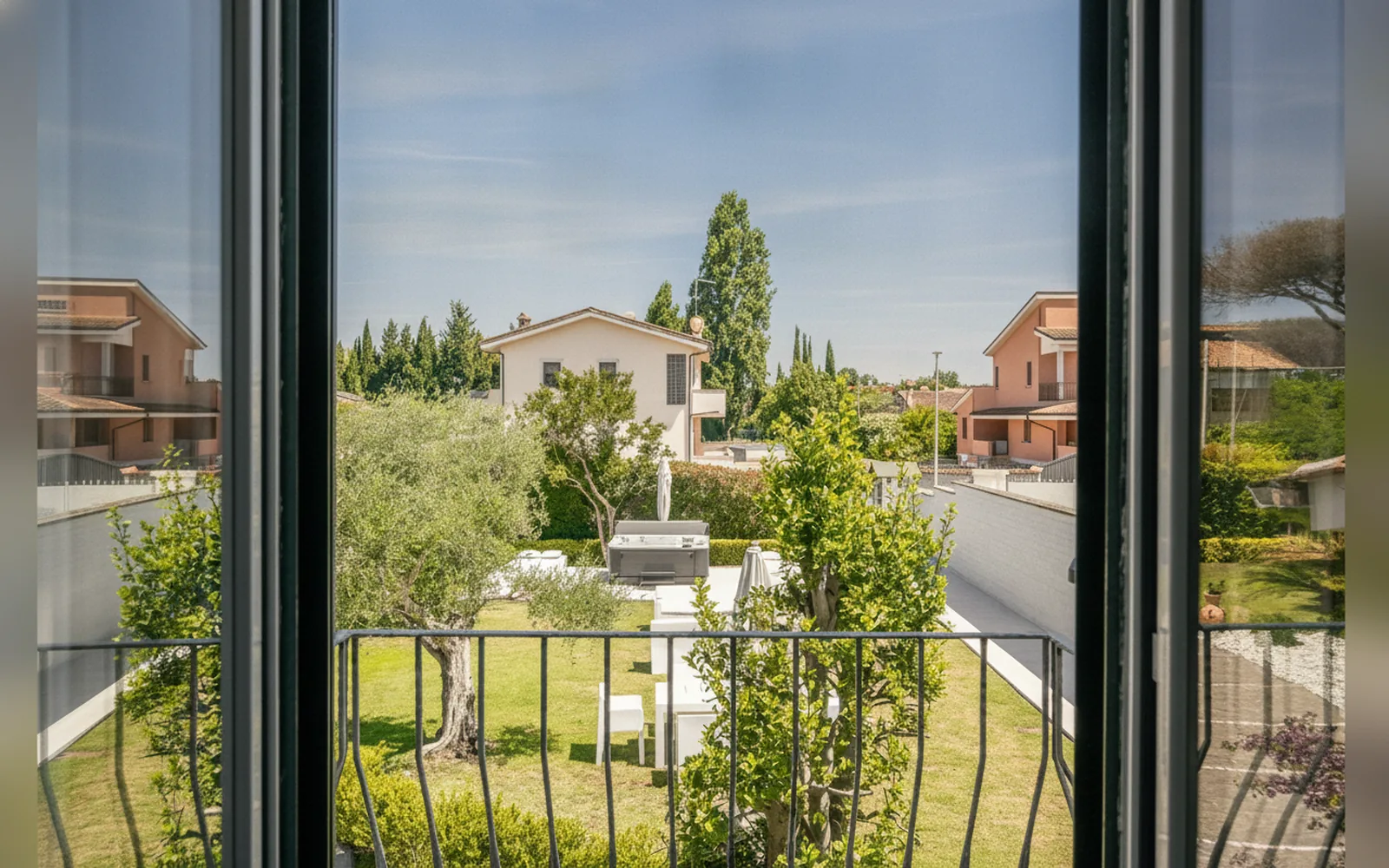 Esterni di Villa Karina, Roma (Lazio) (foto 49)
